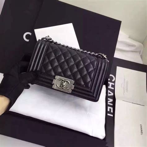 chanel 20cm boy|Chanel boy original.